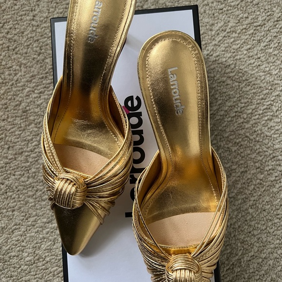 Larroude Mini Valerie Pump / gold metallic leather sz 7.5 - Picture 6 of 10